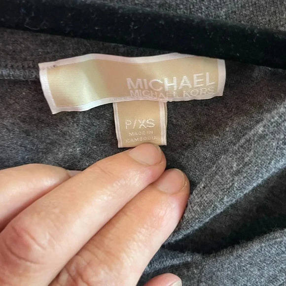 Michael Kors asymmetrical grey top blouse long sleeve size PXS - Picture 4 of 5